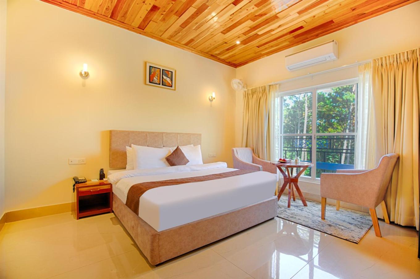 La Nicholas Lake View By Summit Hotels Shillong Dış mekan fotoğraf