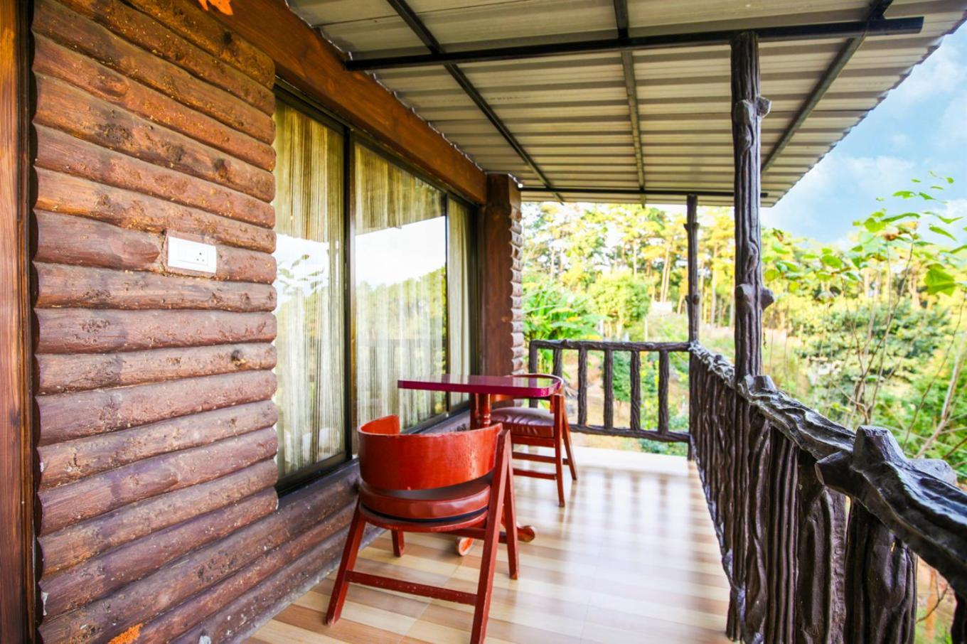 La Nicholas Lake View By Summit Hotels Shillong Dış mekan fotoğraf